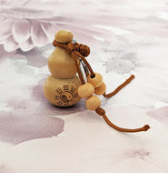 Feng Shui Lucky Chinese Gourd Fu Lu Peach Wood Keyring Keychain