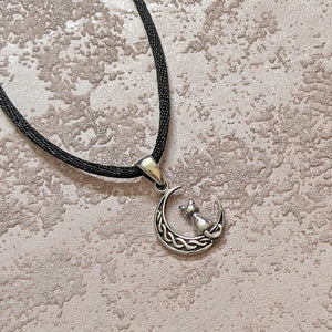 Solid 925 Sterling Silver Cat on the Moon Celtic Knot Pendant Necklace
