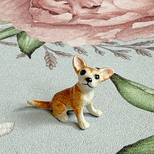 Chihuahua Puppy Dog Minifig Mini Figurine