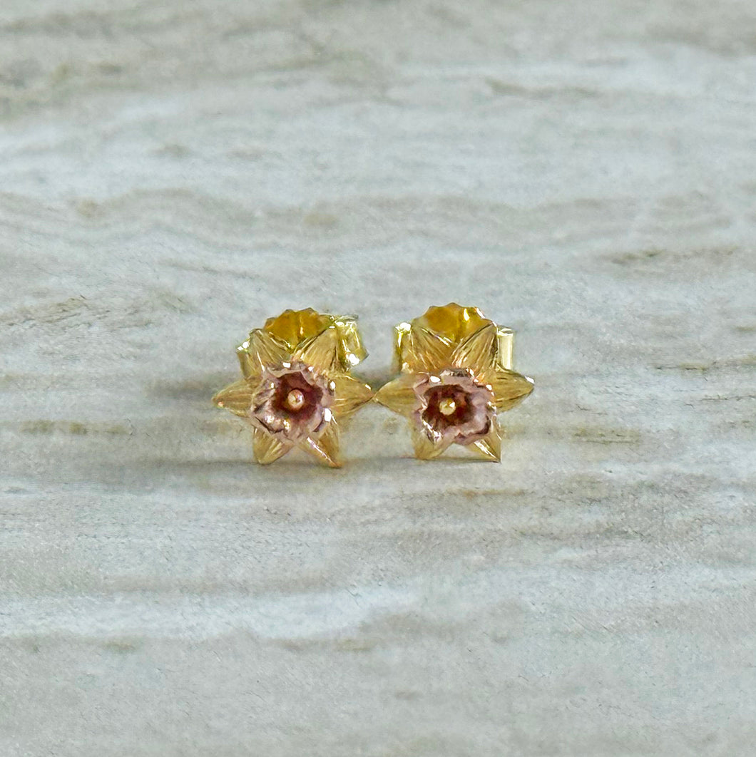 Sterling Silver Gold Plated Celtic Welsh Daffodil Flower Stud Earrings