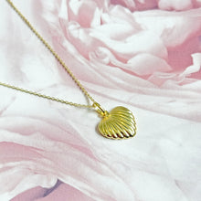 Load image into Gallery viewer, Sterling Silver Gold Plated Shell Heart Pendant Necklace