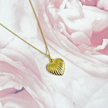 Load image into Gallery viewer, Sterling Silver Gold Plated Shell Heart Pendant Necklace