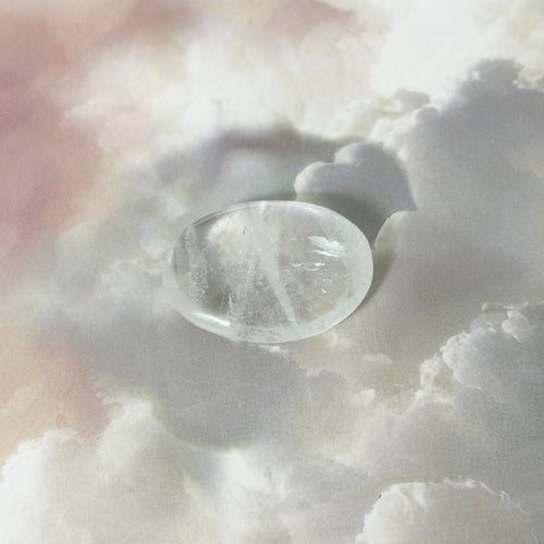 Quartz Palm Stone