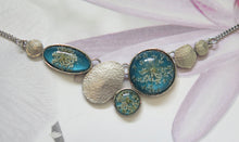 Load image into Gallery viewer, Real Gypsophilia Baby&#39;s Breath Flower Teal Silver Plated Necklace
