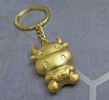 Load image into Gallery viewer, Chinese Year of The Ox Gold Keyring Keychain