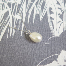 Load image into Gallery viewer, Sterling Silver Freshwater Pearl Pendant Necklace