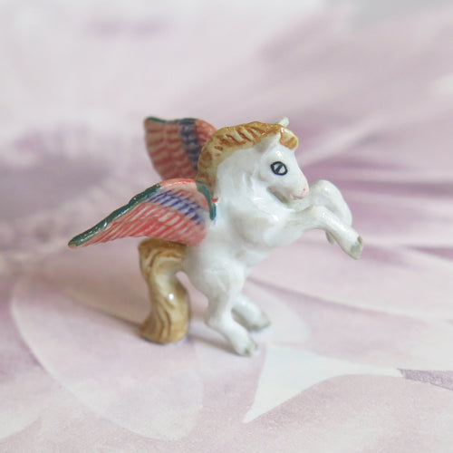 Mystical Pegasus Horse Minifig Mini Figurine