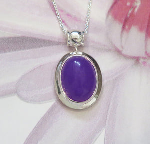 Sterling Silver Lavender Jade Oval Pendant Necklace